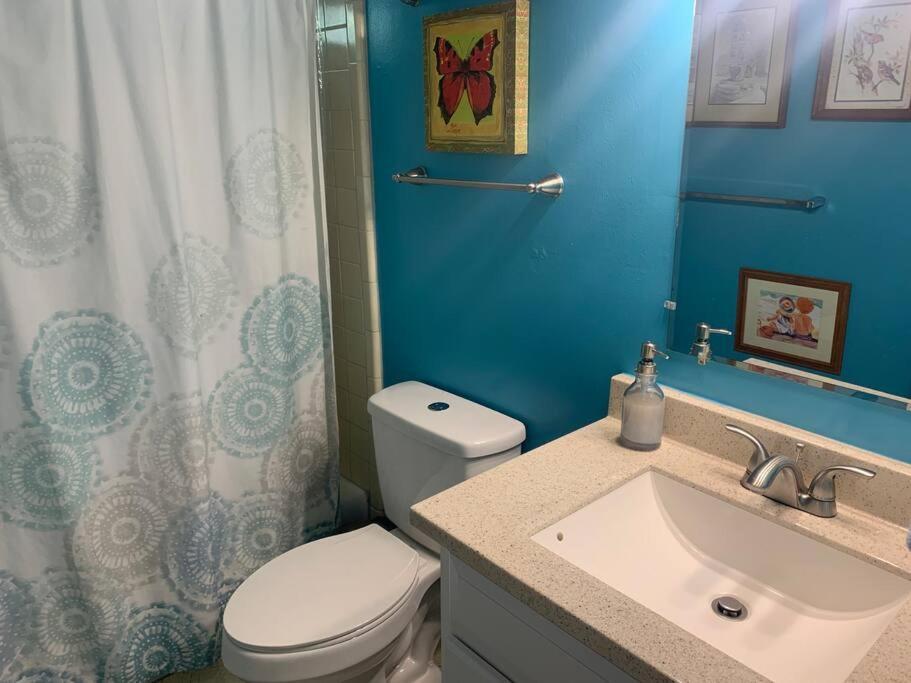 Family Friendly Downtown Home - Private Yard & Grill - Location, Location, Location! Athens Extérieur photo